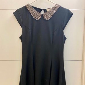 Cute little black dress 😍